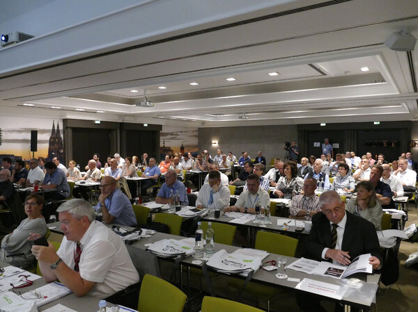 Visitors at the 8th symposium „Der Bausachverständige“